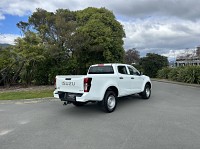 2025 Isuzu D-Max