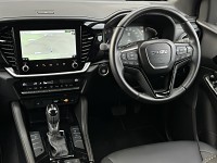 2025 Isuzu MU-X