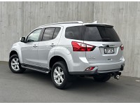 2015 Isuzu MU-X