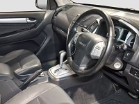 2016 Isuzu MU-X