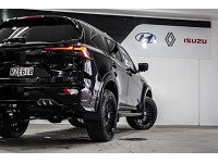 2026 Isuzu MU-X