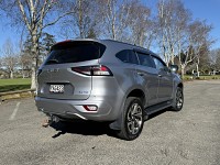 2022 Isuzu MU-X