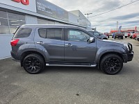 2017 Isuzu MU-X
