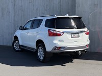 2018 Isuzu MU-X