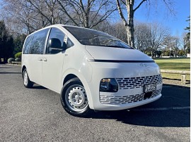 2023 Hyundai Staria Load
