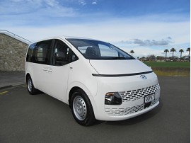 2024 Hyundai Staria