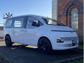 2022 Hyundai Staria Load