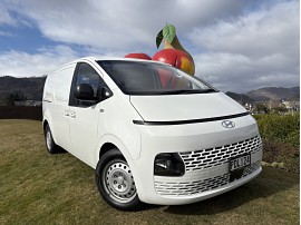 2022 Hyundai Staria