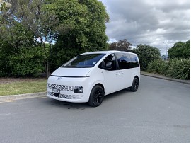2022 Hyundai Staria
