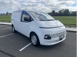 2022 Hyundai Staria