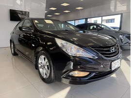 2011 Hyundai i45