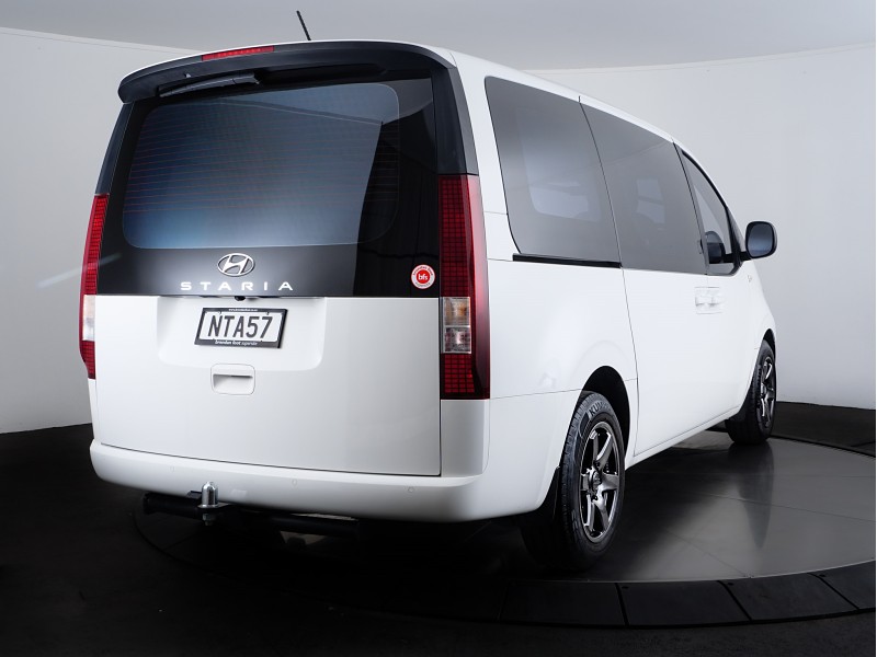 2021 Hyundai Staria Load