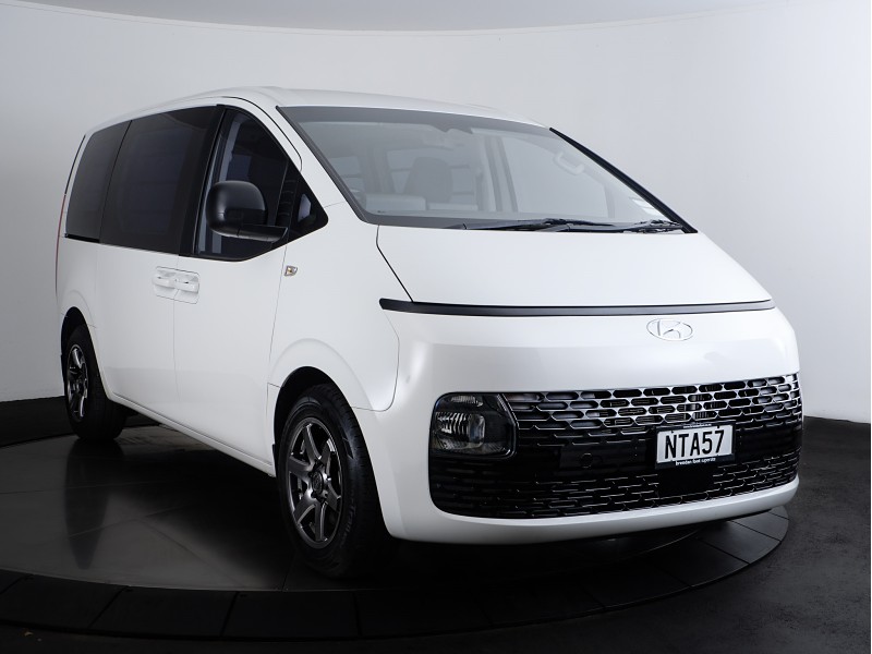 2021 Hyundai Staria Load