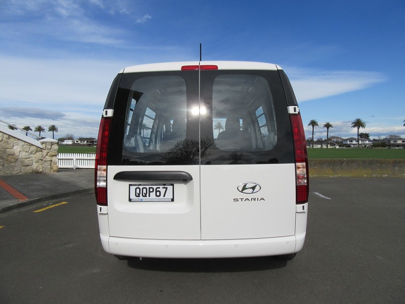 2024 Hyundai Staria