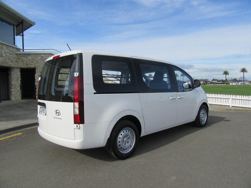2024 Hyundai Staria