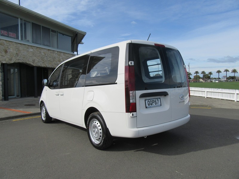 2024 Hyundai Staria
