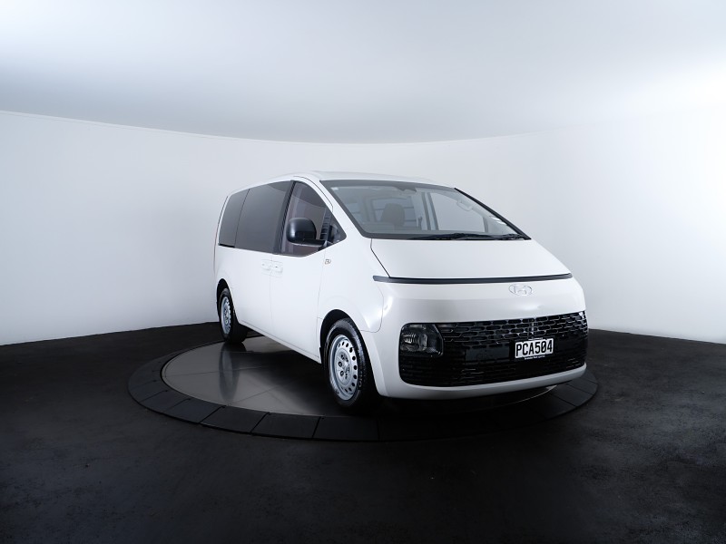 2022 Hyundai Staria