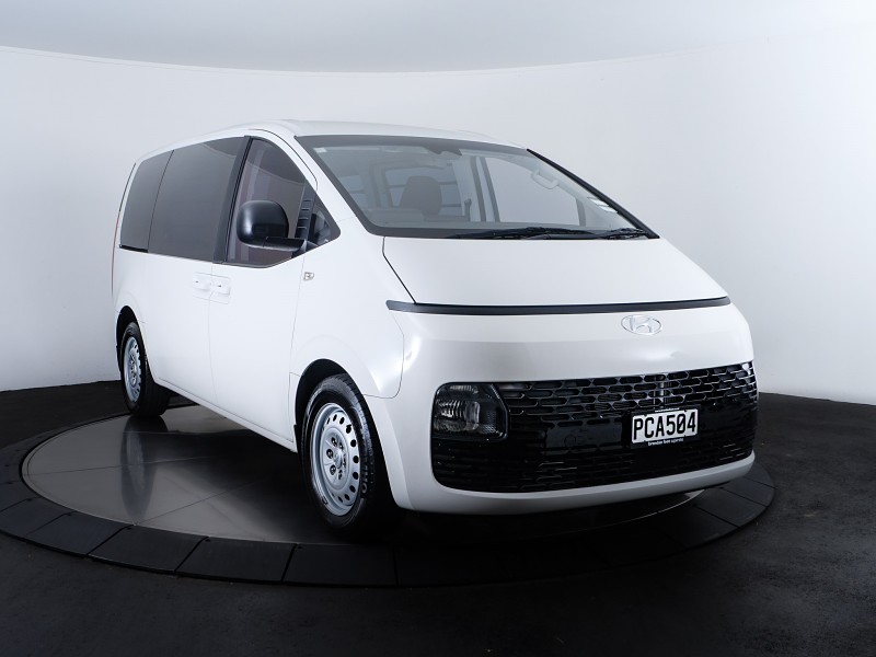 2022 Hyundai Staria