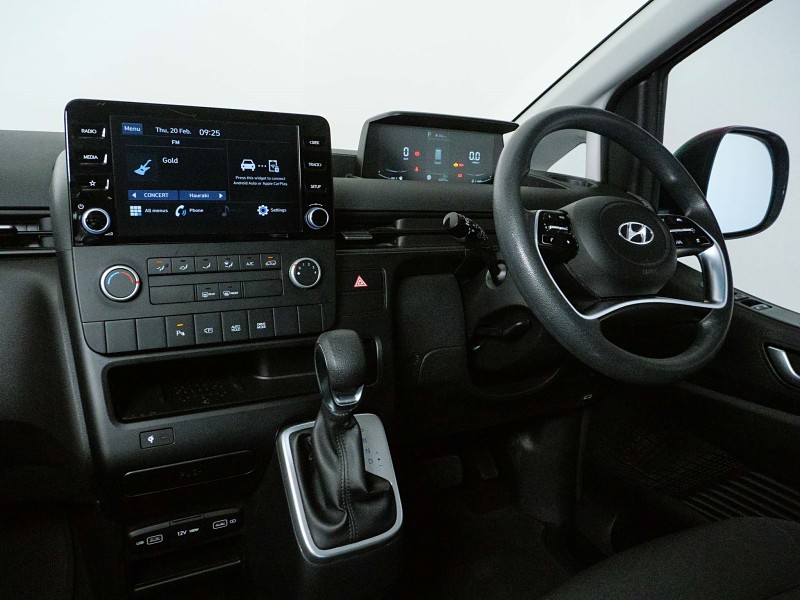 2022 Hyundai Staria