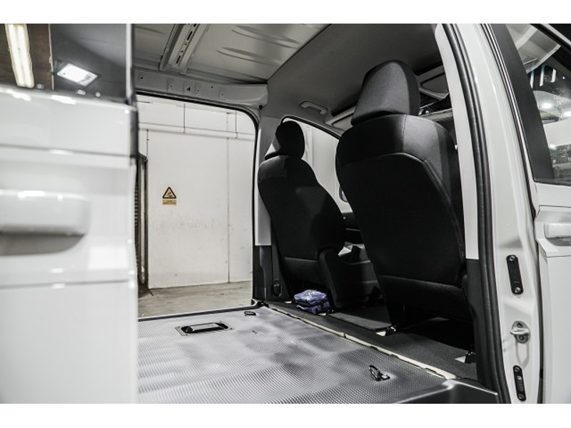 2025 Hyundai Staria