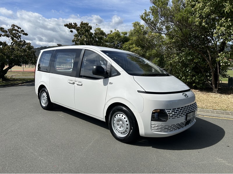 2022 Hyundai Staria