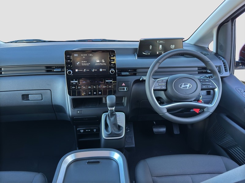 2025 Hyundai Staria