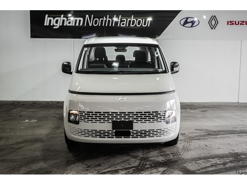 2025 Hyundai Staria Load