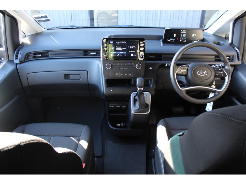 2024 Hyundai Staria