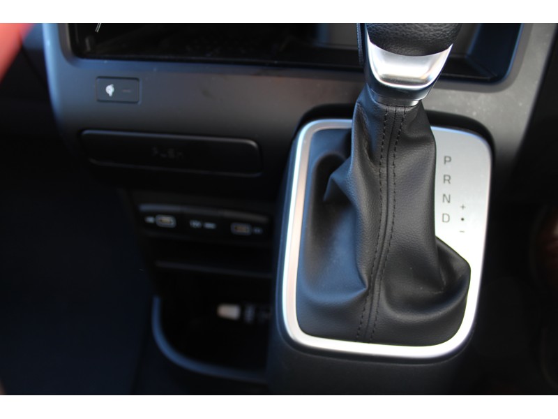 2024 Hyundai Staria