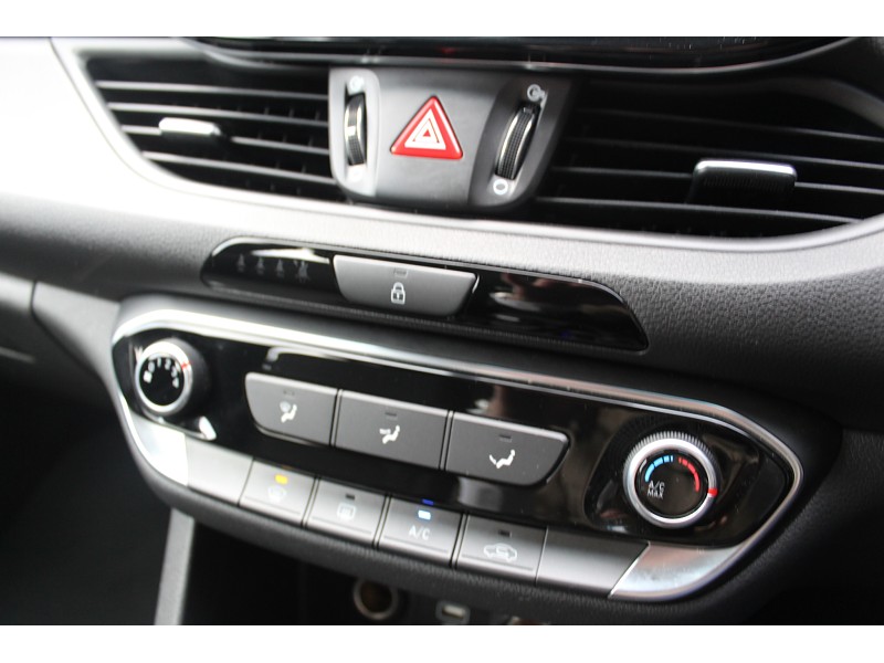 2021 Hyundai i30