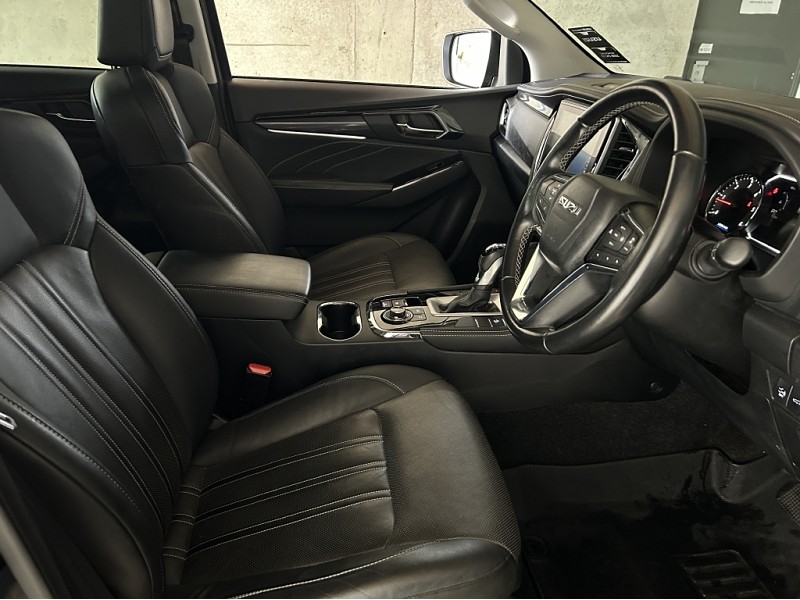 2023 Isuzu MU-X
