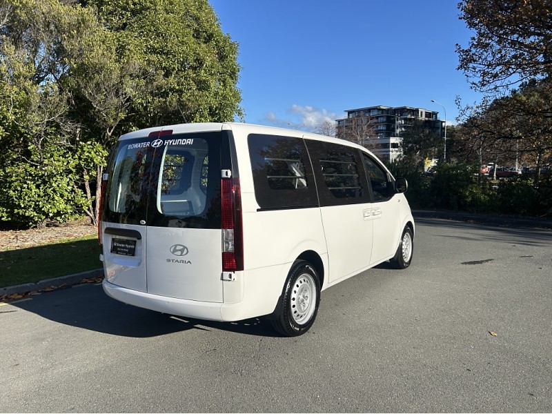 2025 Hyundai Staria