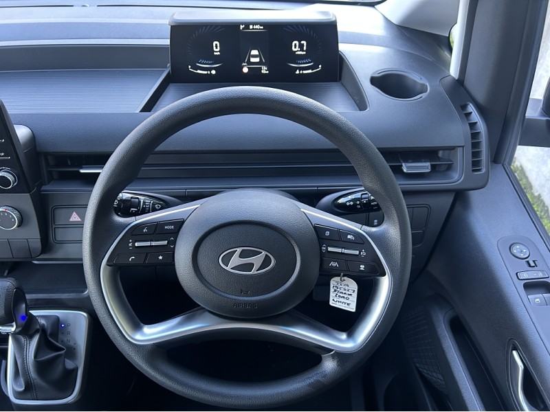 2025 Hyundai Staria