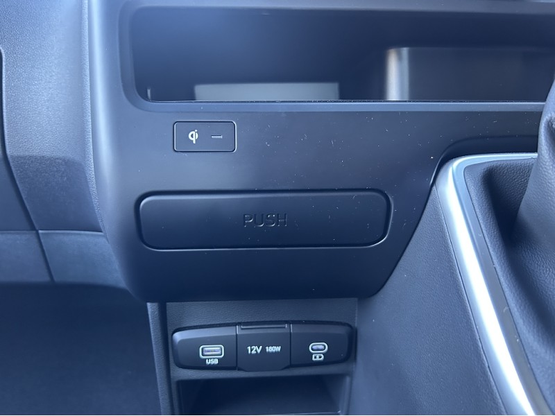 2025 Hyundai Staria
