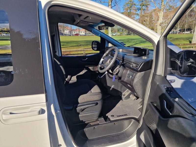 2021 Hyundai Staria Load