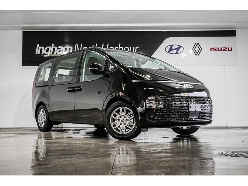 2025 Hyundai Staria