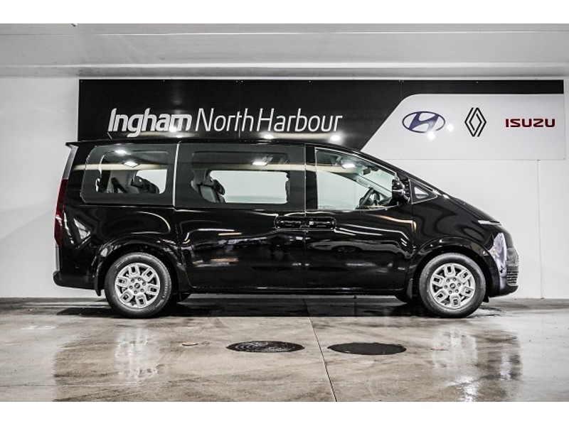 2025 Hyundai Staria