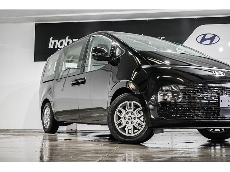 2025 Hyundai Staria