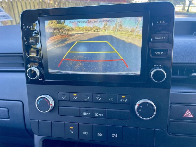 2023 Hyundai Staria Load