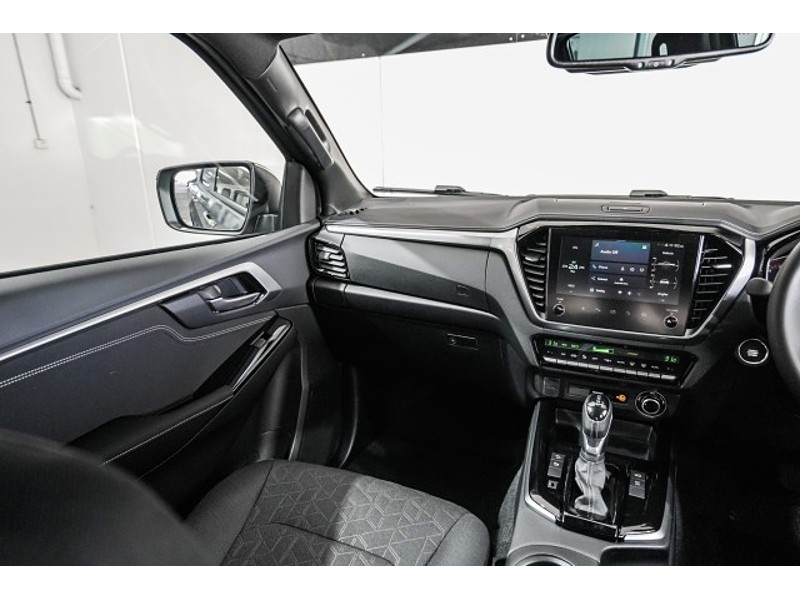 2025 Isuzu D-Max