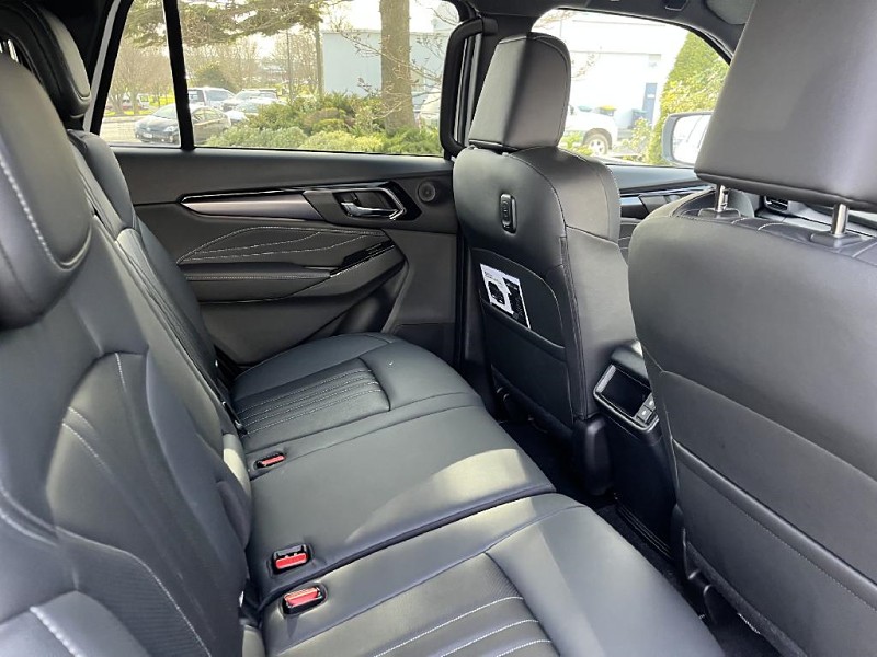 2025 Isuzu MU-X