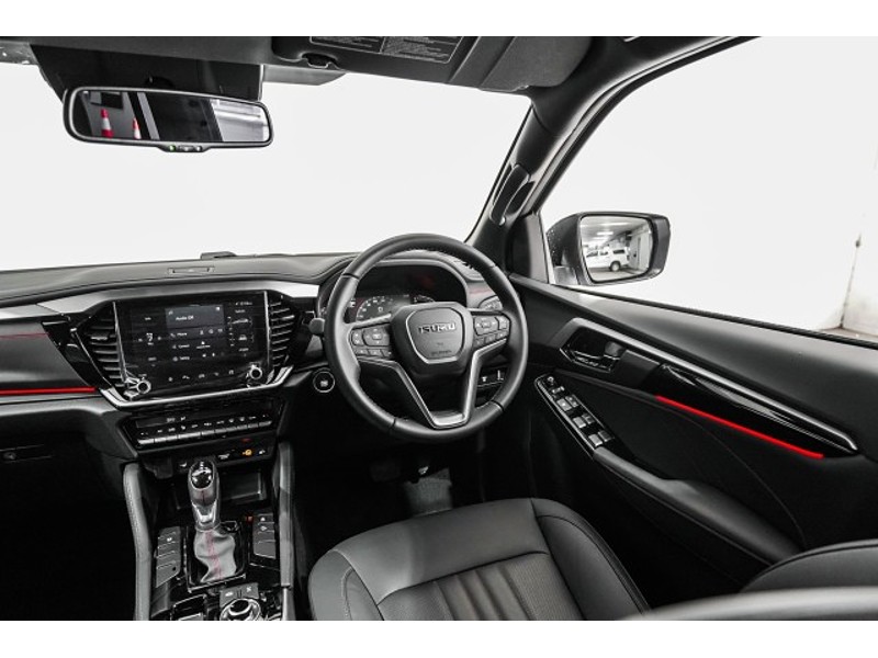 2025 Isuzu MU-X