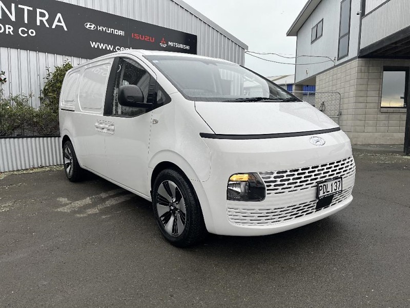 2022 Hyundai Staria