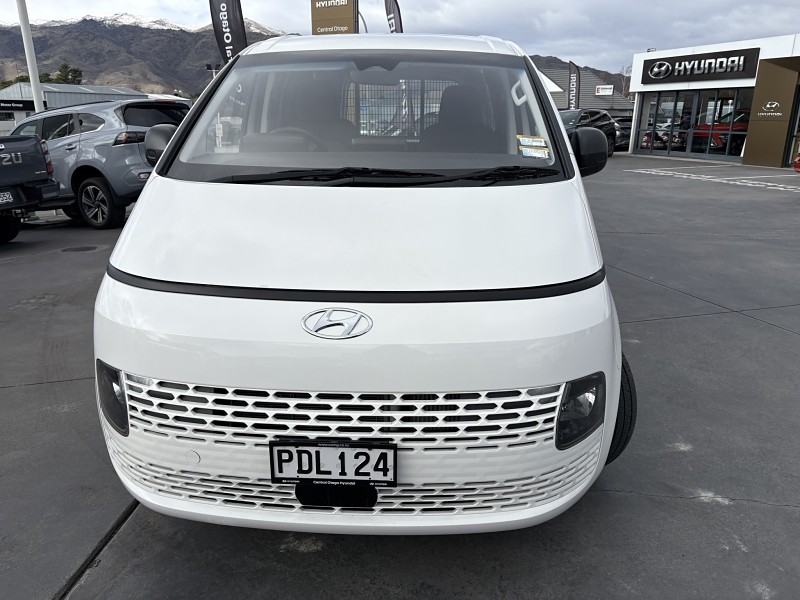 2022 Hyundai Staria