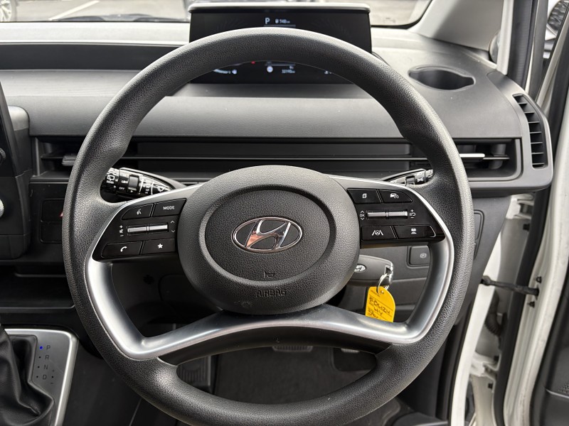 2022 Hyundai Staria