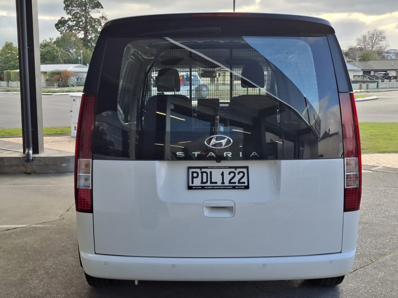 2022 Hyundai Staria