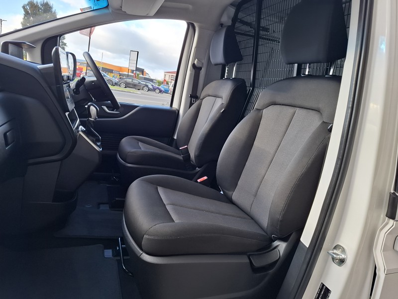 2022 Hyundai Staria