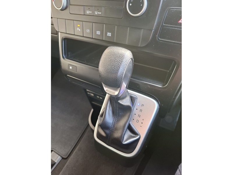 2022 Hyundai Staria