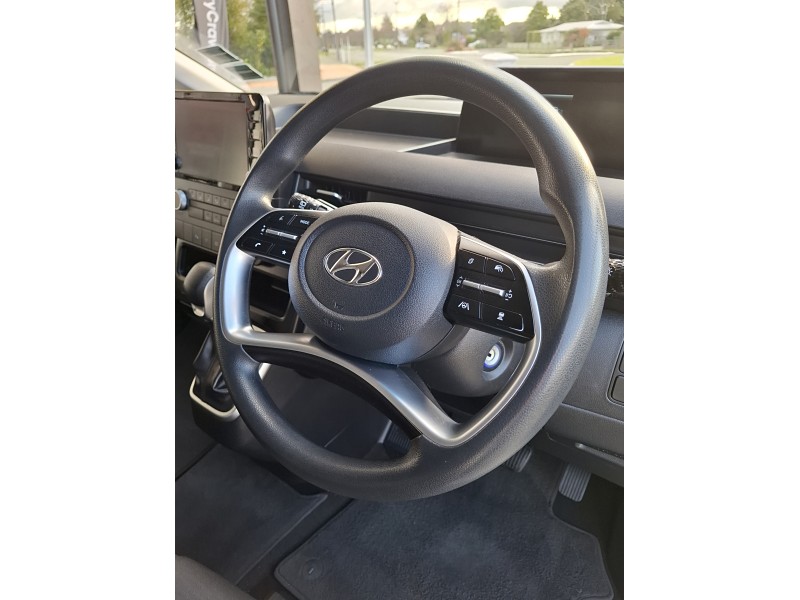 2022 Hyundai Staria
