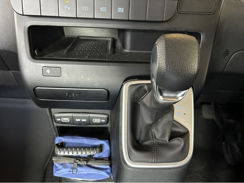 2022 Hyundai Staria
